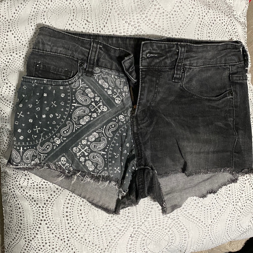 Bandanna print shorts